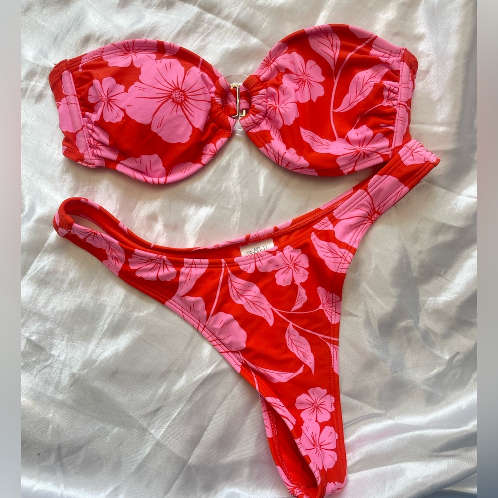 Wild Fable Red/Pink Floral Bikini Set, Size: S